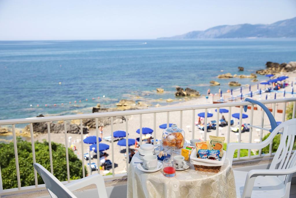 Hotel Mediterraneo Sapri Habitación foto
