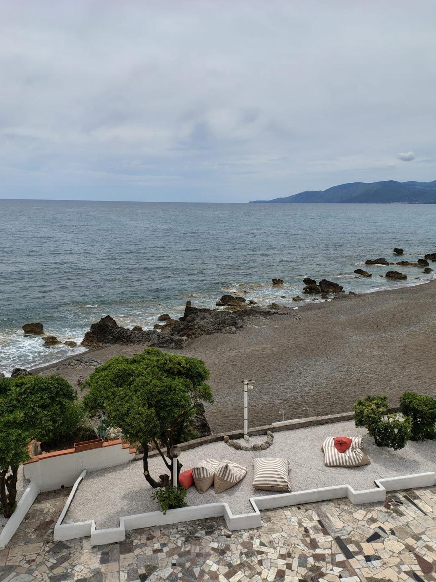Hotel Mediterraneo Sapri Exterior foto